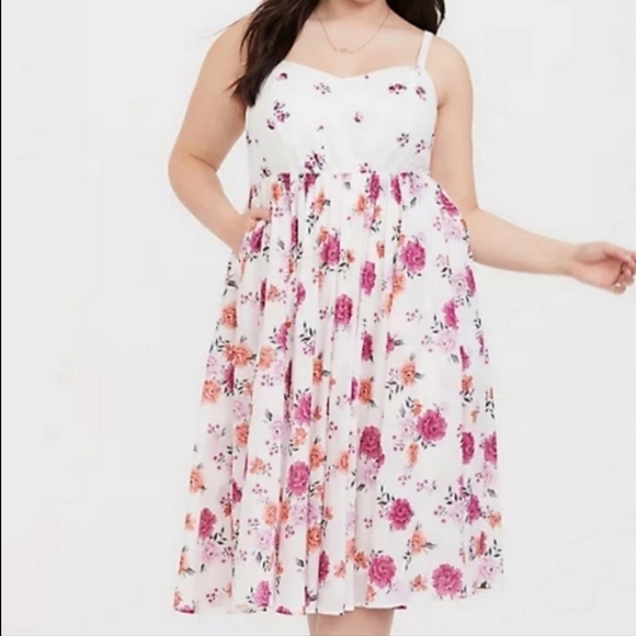 torrid Dresses & Skirts - Torrid white floral Challis midi dress